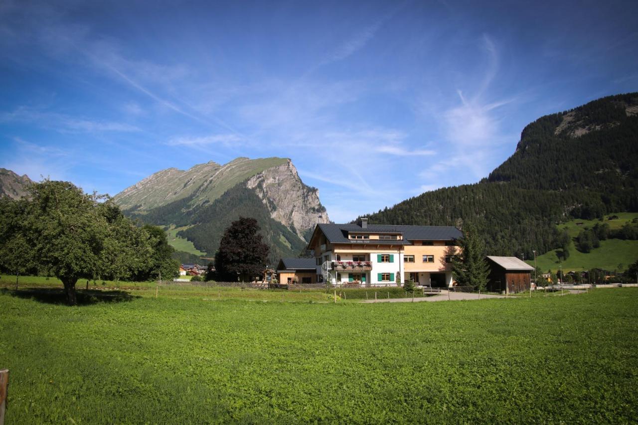 Haus Bergquell Daire Au (Vorarlberg) Dış mekan fotoğraf